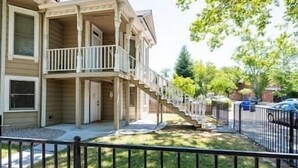 Exterior - A+ DT 4BR Vic Walk to UC Davis & Shriner Med Cen (Sacramento)