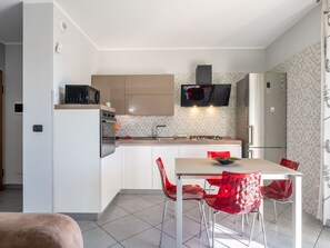 Microwave, oven, dishwasher