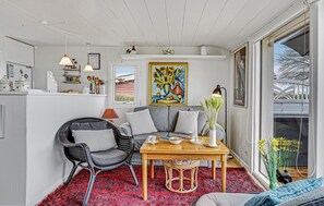 Smart TV, DVD player - Cozy home in Mesinge with WiFi (Mesinge)