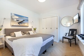 1 habitación, tabla de planchar con plancha y wifi