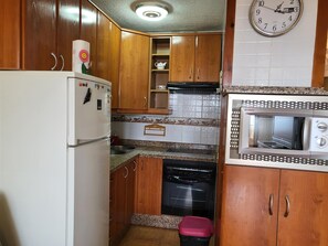 Frigorifero, microonde, forno, macchina per tè/caffè