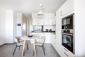 Fridge, microwave, oven, dishwasher