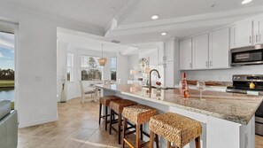 Fridge, microwave, oven, stovetop - 5 Star Condo on Orlando’s most Exclusive Charlotte Harbor Area, Charlotte County Condo 5835 (Charlotte County)