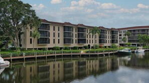 Exterior - Ultimate 2 Bedroom Condo on Charlotte Harbor Area, Charlotte County Condo 5840 (Charlotte County)