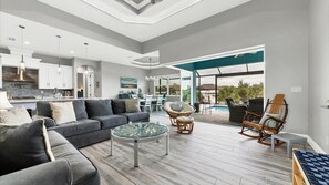 TV - Luxury Contemporary Style House on Charlotte Harbor Area, Charlotte County House 5841 (Charlotte County)