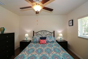 3 dormitorios, tabla de planchar con plancha, Internet y ropa de cama