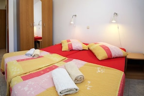 Apartamento (One Bedroom Apartment with Balcony an) | 11 dormitorios y wifi gratis
