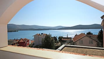 Apartment (Superior One Bedroom Apartment with T) | Balkon