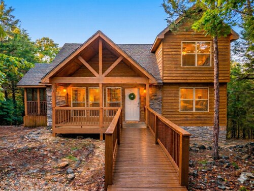 Kid Loft & Nook, Gated Community, Pools, 4Mi to Silver Dollar City