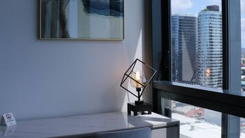 1 Bedroom Urban View - Free WIFI | Balcony