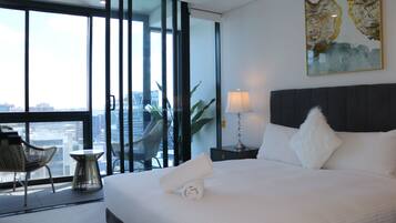 2 bedrooms, desk, iron/ironing board, cots/infant beds