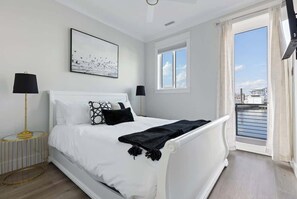 2 habitaciones, escritorio, tabla de planchar con plancha y wifi gratis 