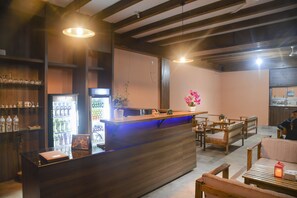 Restaurant - Riverside Jungle Retreat (Sauraha)