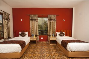 Deluxe Single Room, 2 Bedrooms | Down comforters, memory foam beds, individually furnished, desk