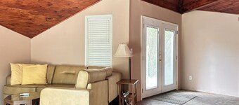 Glamping cabin- 10 min from Verde River day use Perfect to unplug & be w/ nature