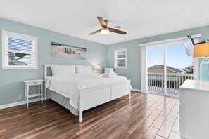 6 quartos, ferros/tábuas de passar roupa, Wi-Fi, roupa de cama