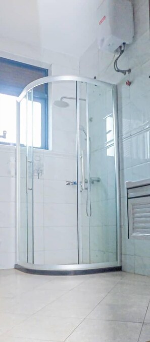 Shower, towels