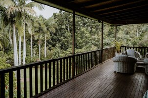 Traditional Chalet | Terrace/patio