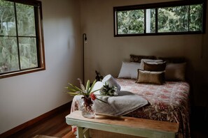 Traditional Chalet | Blackout curtains, iron/ironing board, free WiFi, bed sheets