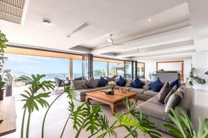 Family Villa | Living area