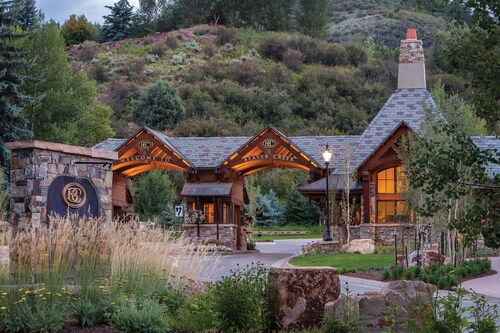 Avon-Beaver Creek 2BR/2BA Luxury Presidential Ski Resort steps from BC Gondola