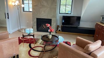 Smart TV, fireplace, music library, video library