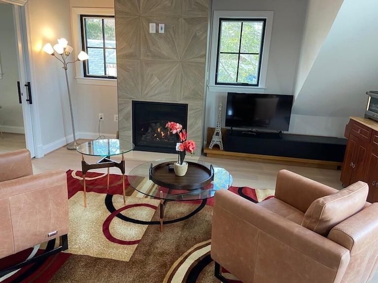 Rare Luxury Spacious City Suite - Washington D. C.