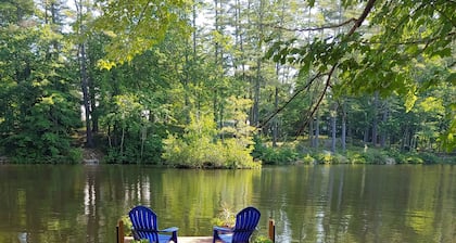 LAKE SIDE 4-Season home, 4-bdrm 2-bath, super clean, bright & cozy