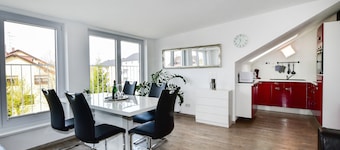 Holiday Apartment "Domicilio Azzurro" with Lake View and Wi-Fi
