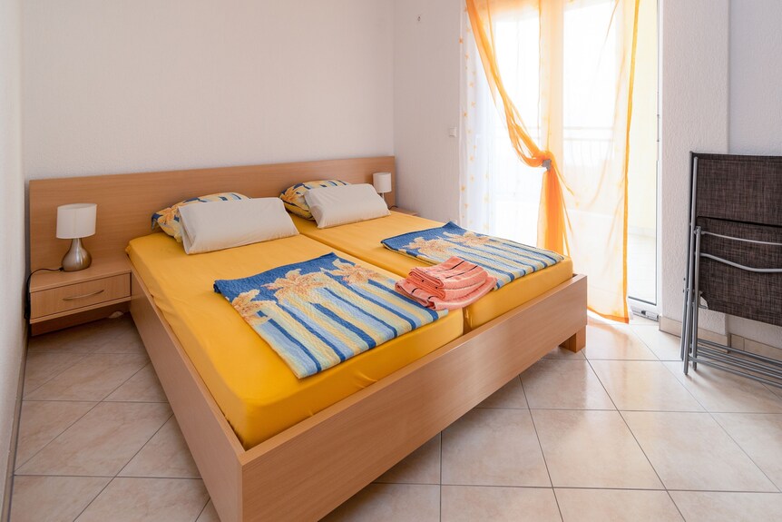 Appartement De Quatre Chambres Avec La Terrasse Et La Vue Sur Le Mer Klenovica, Novi Vinodolski (A-20556-a) - Senj