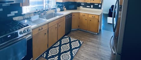 Microwave, stovetop