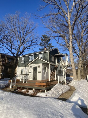 MTB Heritage Parkside Cottage