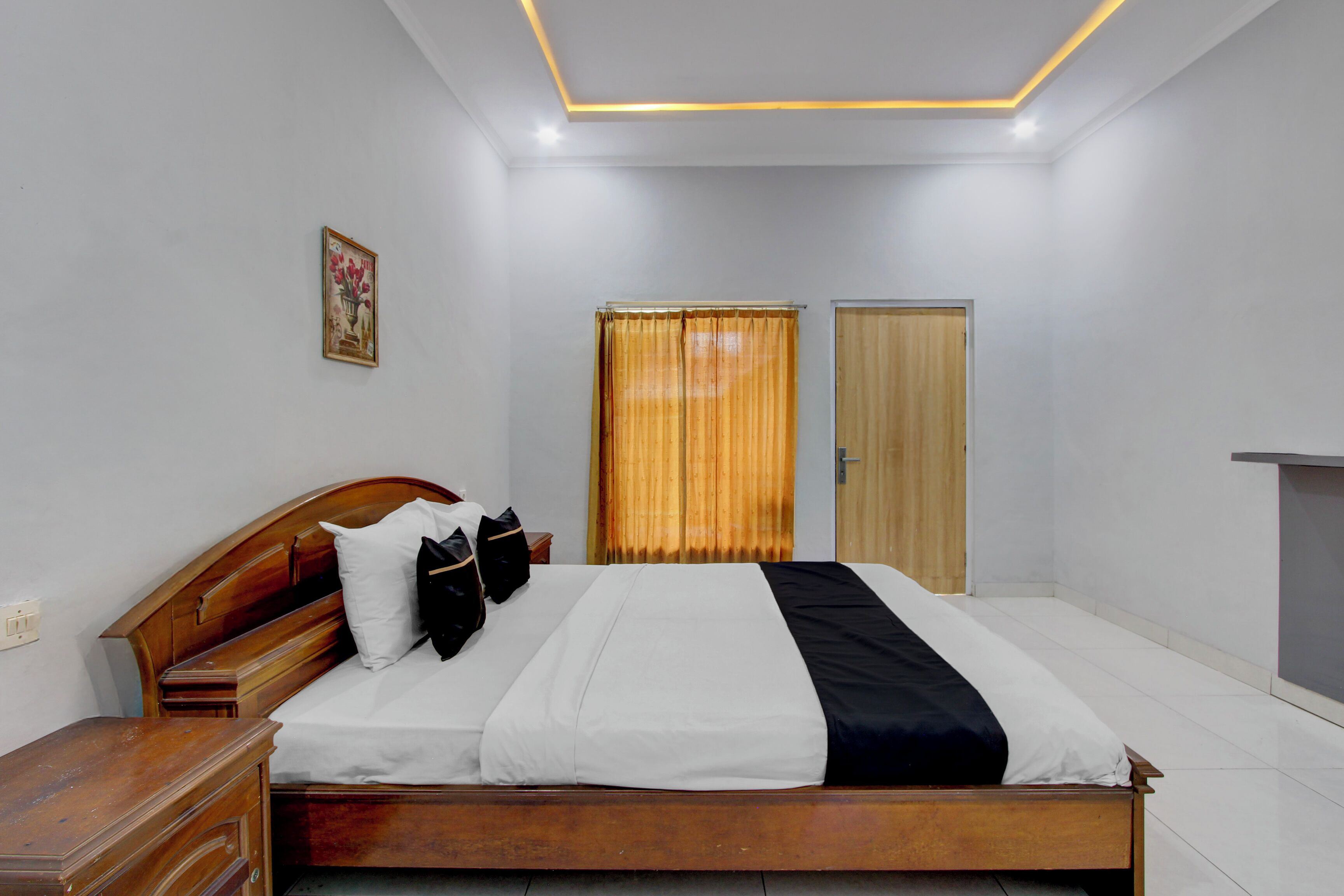 Deluxe Double Room | Free WiFi, bed sheets