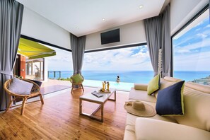 45-inch Smart TV with digital channels, TV - Villa Karpe Diem (Koh Samui)