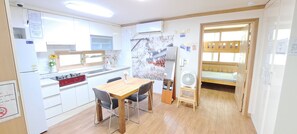 Kamar Basic | Area keluarga