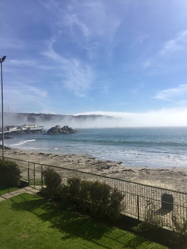 Beach front apartment direct access to the beach