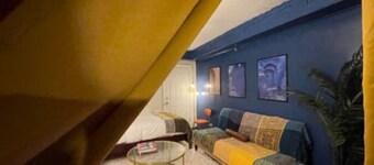 Moroccan Lover's Oasis: 2BR/ 2BA Great for Large Groups and Families