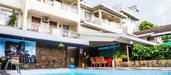 ROYAL CITY HOTEL-GARDEN