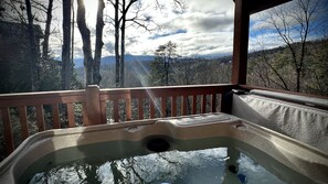 Tina de hidromasaje al aire libre