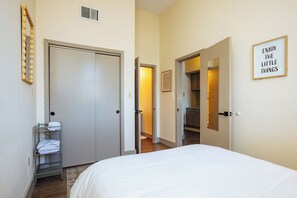 1 makuuhuone, työpöytä, silitysrauta/-lauta, ilmainen Wi-Fi