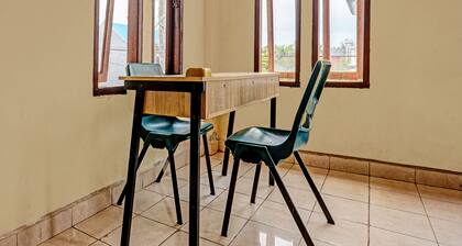 OYO 91636 Kak Dadut Homestay
