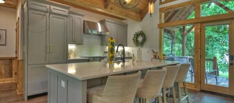 Bowling Cottage At Carlotta Estates w/ Pool