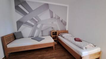 1 bedroom, WiFi, bed sheets