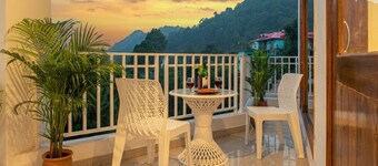 The Green Land Kasauli 