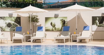 Aurasia Design Hotel