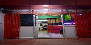 Reception - MeroStay 010 Miracle Hotel Lodge and Restaurant (Kathmandu)