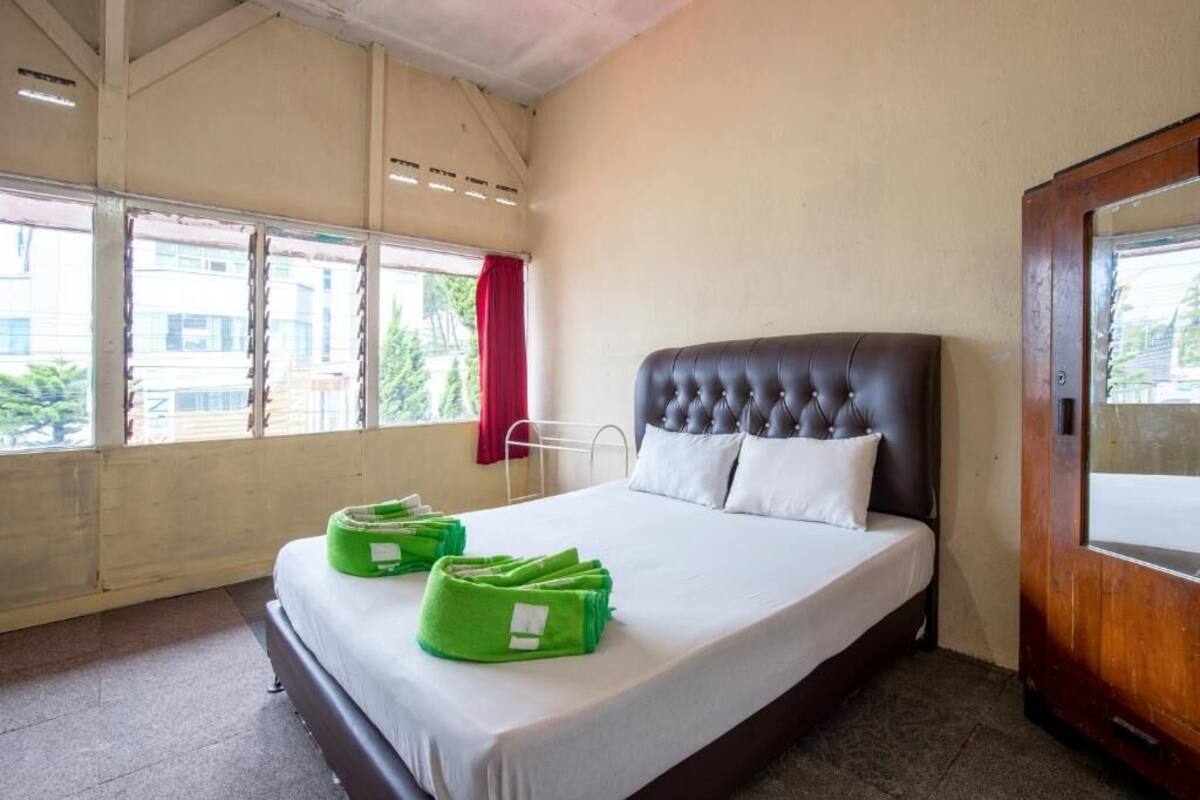 Chambre Familiale | 1 chambre, chambres insonorisées, Wi-Fi gratuit, draps fournis