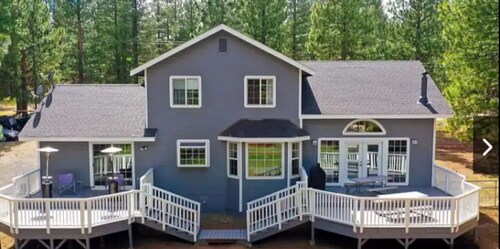 The Peaceful Escape: hiking, fishing, snow skiing. Sleeps 12