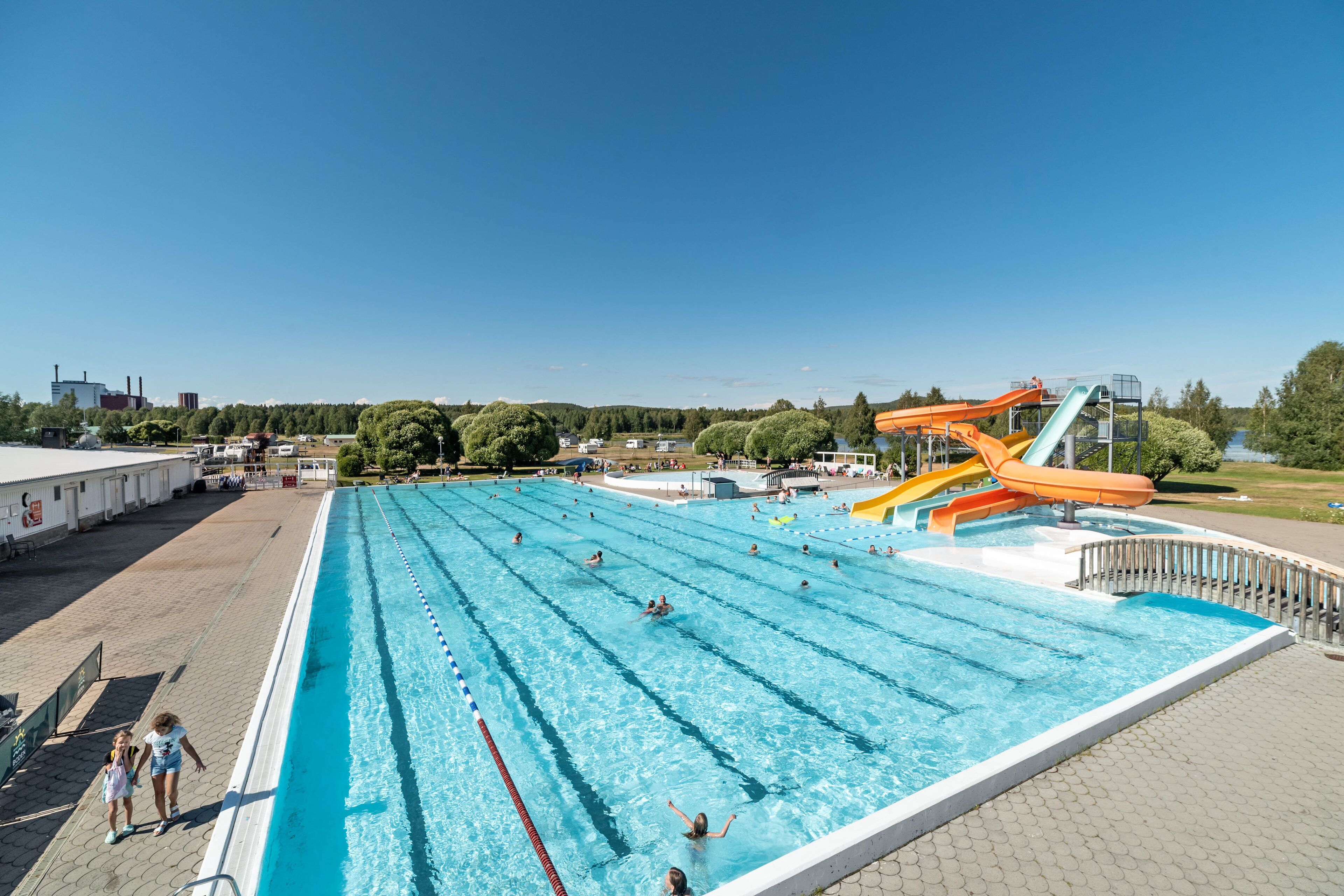 Seasonal outdoor pool