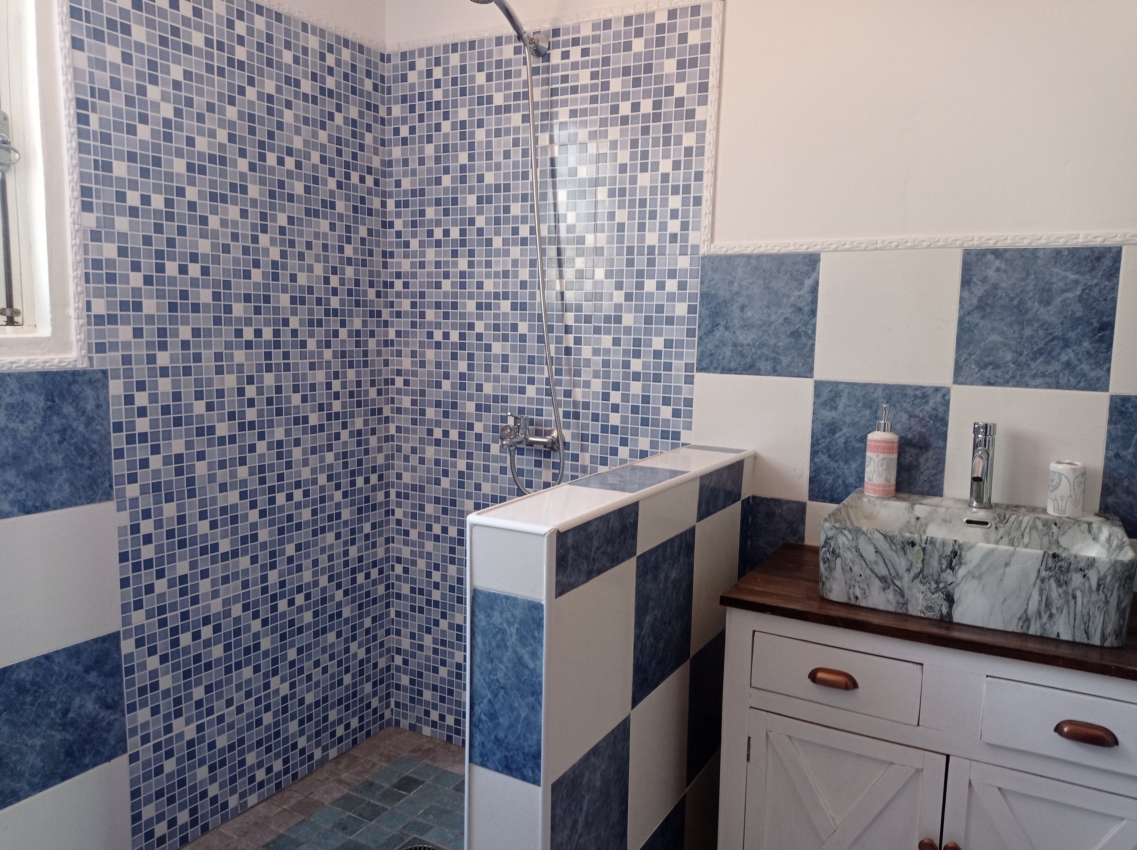 Handtücher, Seife, Toilettenpapier